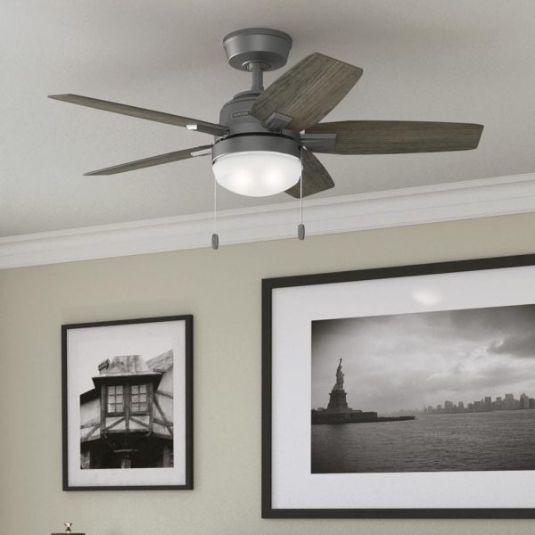 Hunter Fan Matte Ceiling Fan.Keep your spaces fresh and pleasant with this 112 cm   44  5-blade ceiling fan with LED lighting.-464038 For Sale